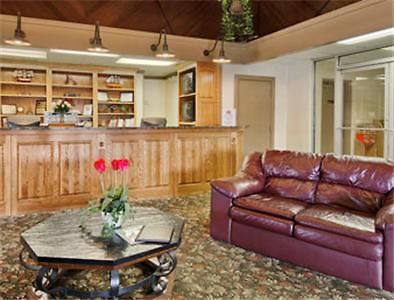Ramada Ltd. Conference Center Hotel Tifton Interior foto